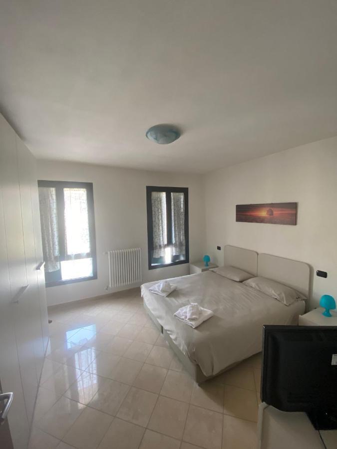 Casa Cuore - Love Pets - Fronte Ospedale Sacro Cuore Negrar Exterior photo